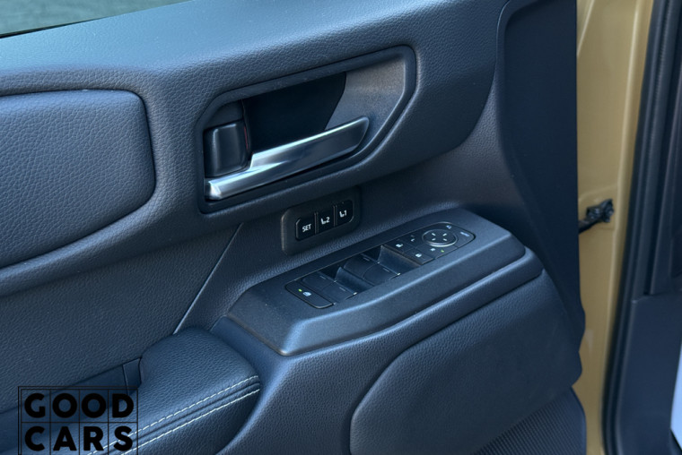 Toyota Land Cruiser Prado - 23