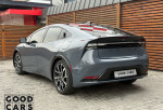 Toyota Prius - 4