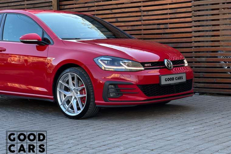 Volkswagen Golf GTI - 15