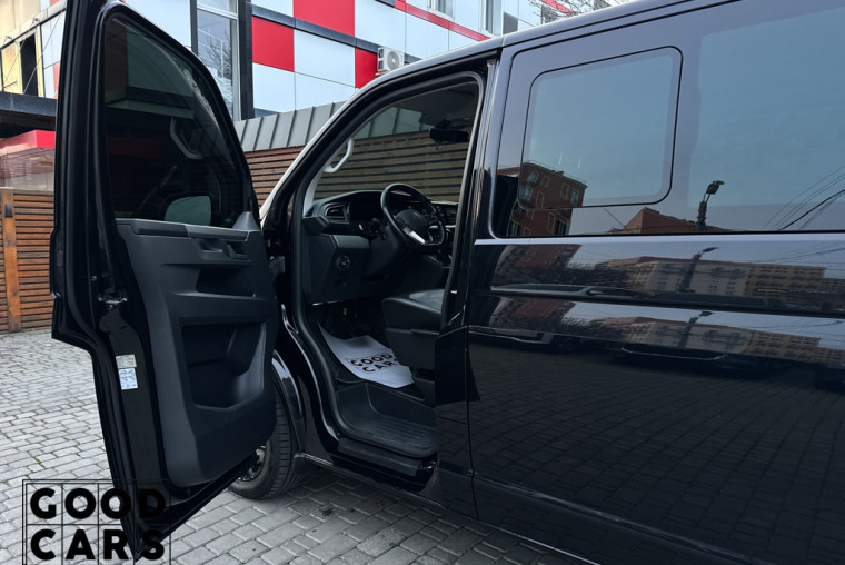 Volkswagen Multivan - 23