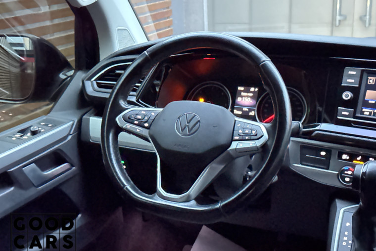 Volkswagen Multivan - 32