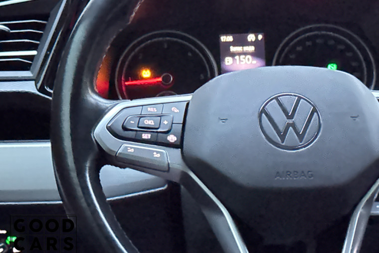 Volkswagen Multivan - 34