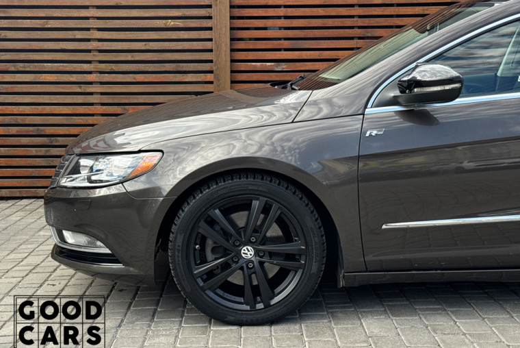 Volkswagen Passat CC - 11