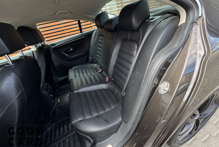 Volkswagen Passat CC - 28