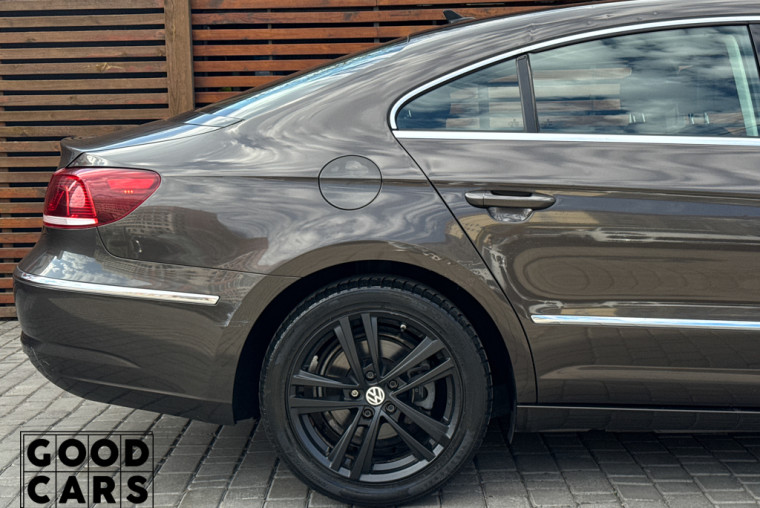 Volkswagen Passat CC - 13