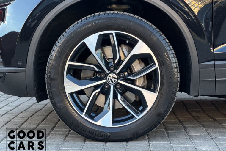 Volkswagen Touareg - 12