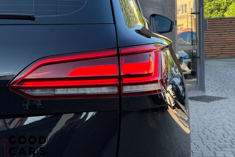Volkswagen Touareg - 10