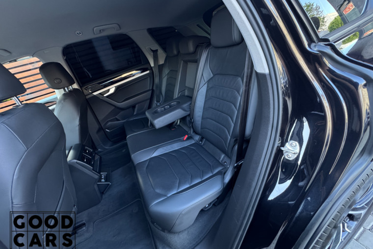 Volkswagen Touareg - 30