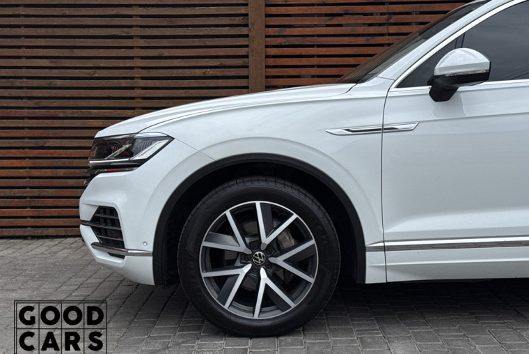 Volkswagen Touareg - 9
