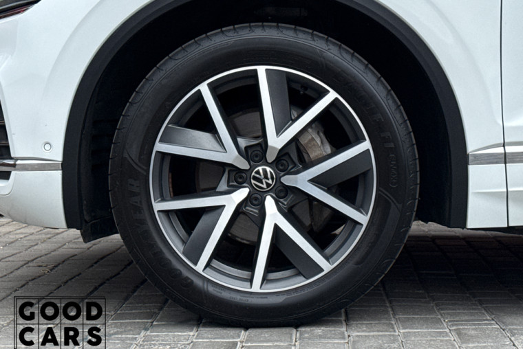 Volkswagen Touareg - 10