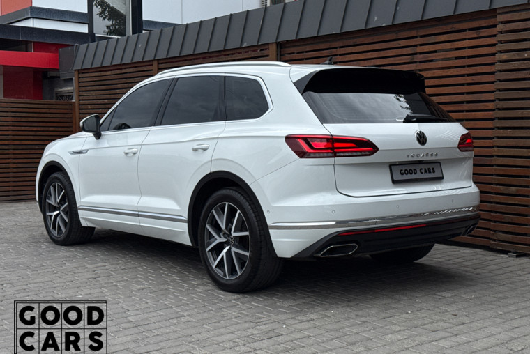 Volkswagen Touareg - 4