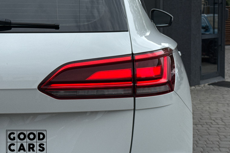 Volkswagen Touareg - 14