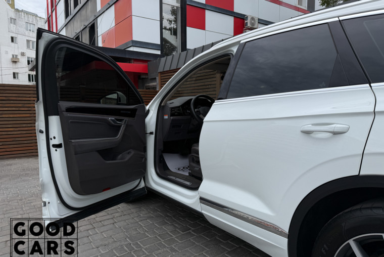 Volkswagen Touareg - 26