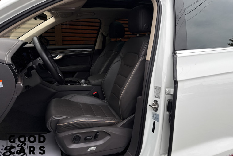 Volkswagen Touareg - 28
