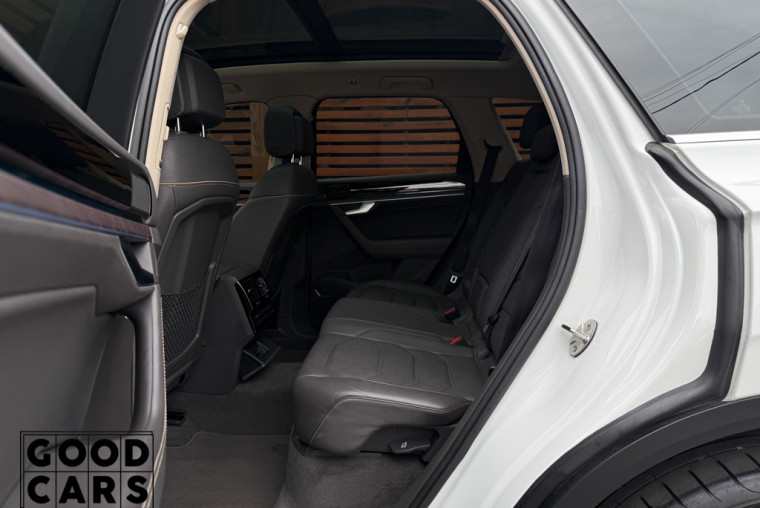 Volkswagen Touareg - 33