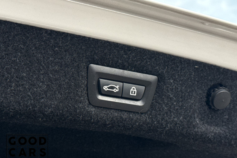 BMW 530e - 18