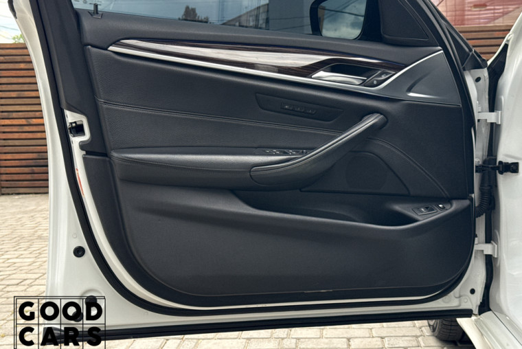 BMW 530e - 20