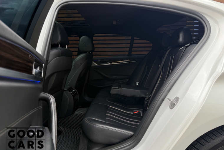 BMW 530e - 30
