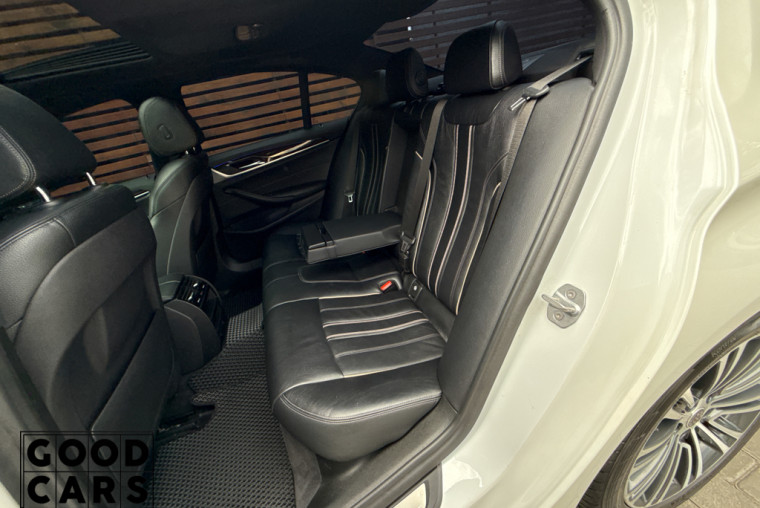 BMW 530e - 31