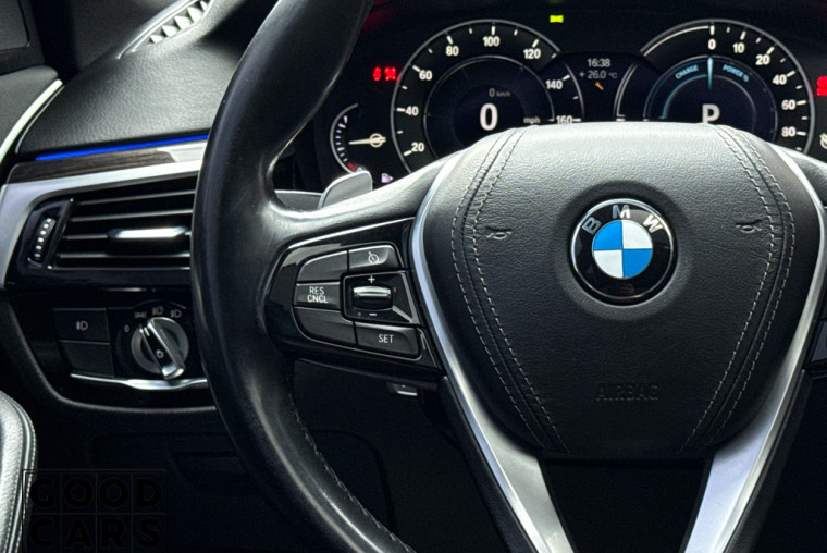 BMW 530e - 34