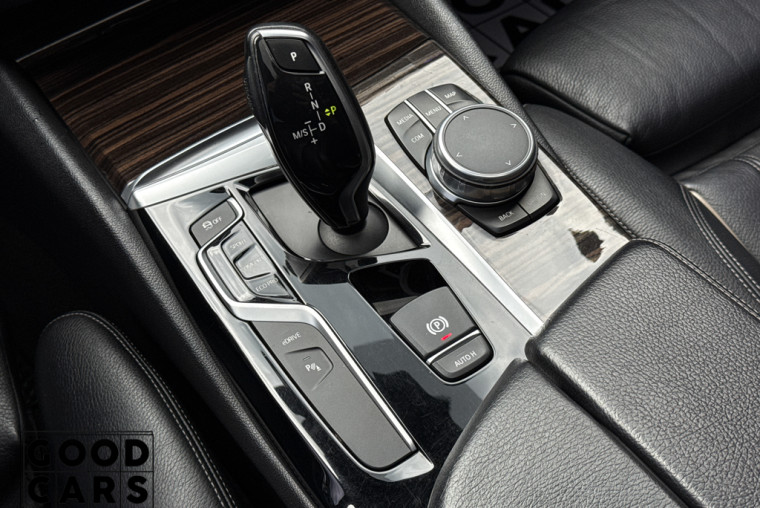BMW 530e - 41