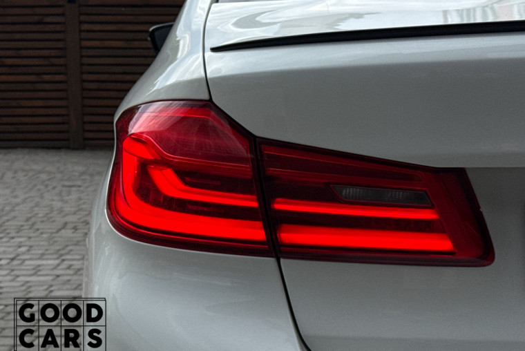 BMW 530e - 10
