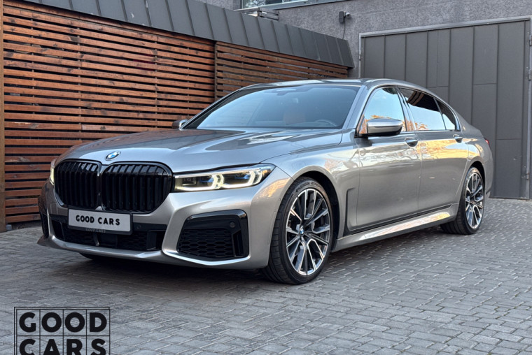 BMW 740i - 2