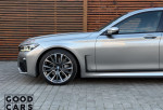 BMW 740i - 11