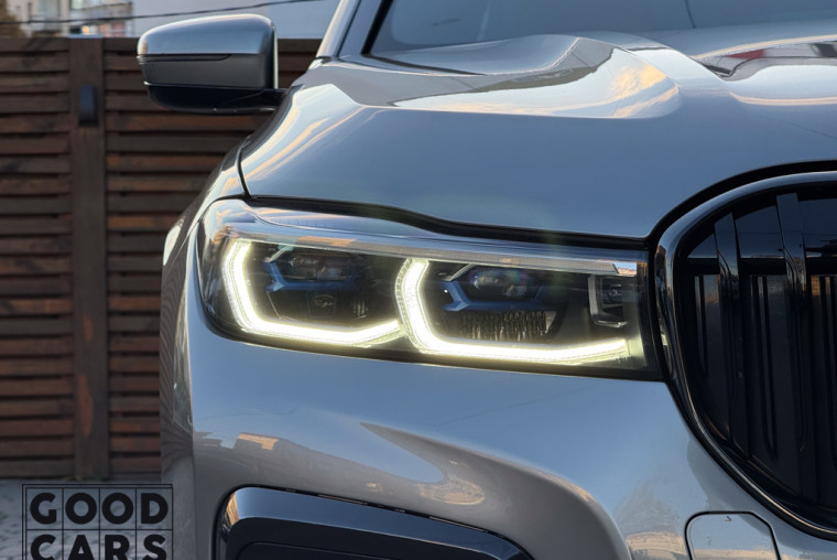 BMW 740i - 9