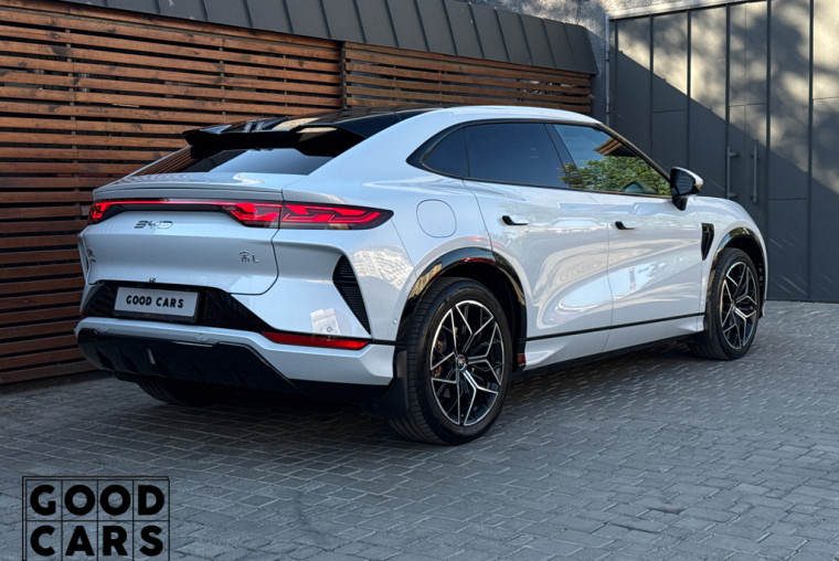 BYD Song L - 6