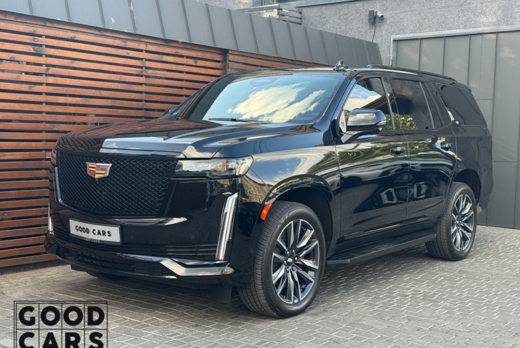 Cadillac Escalade - 2