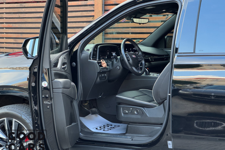 Cadillac Escalade - 14