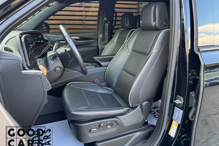 Cadillac Escalade - 16