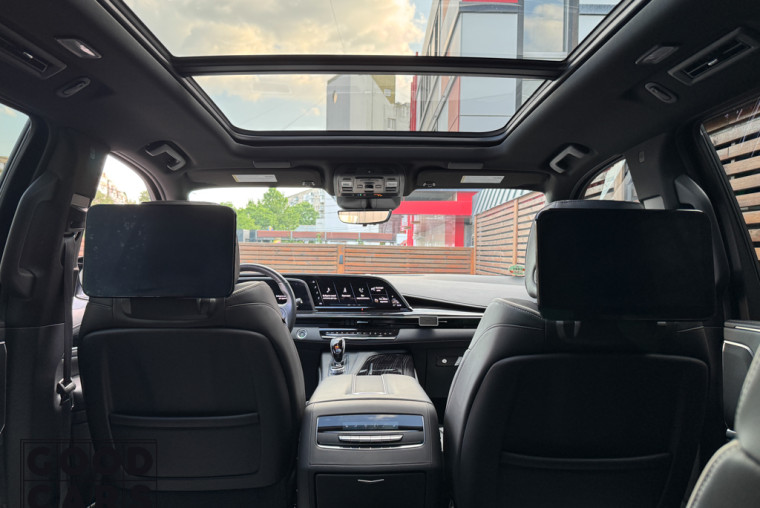 Cadillac Escalade - 22