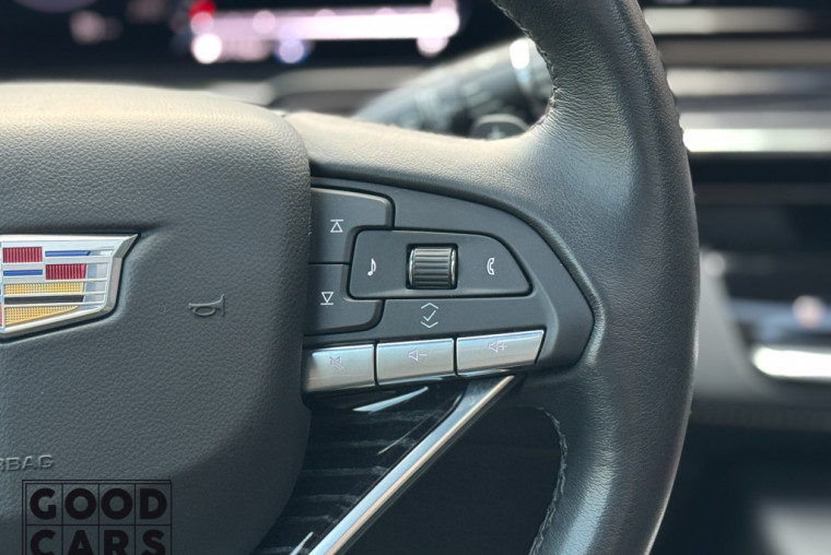 Cadillac Escalade - 26