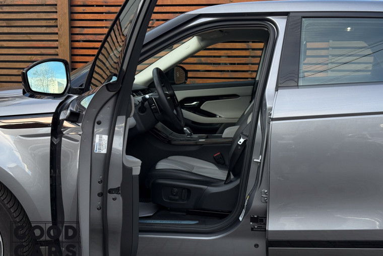 Land Rover Range Rover Evoque - 19