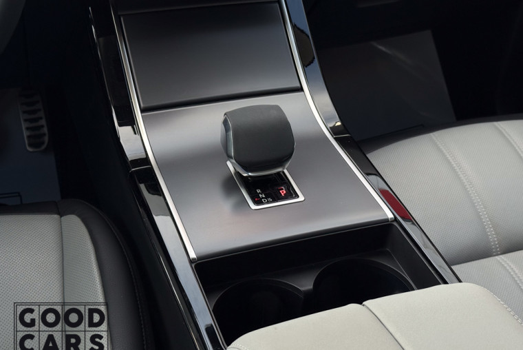 Land Rover Range Rover Evoque - 30