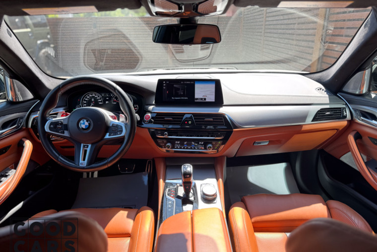 BMW M5 Competition - 19