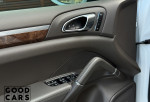 Porsche Cayenne - 16