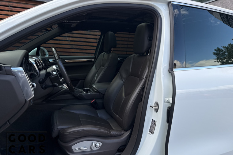 Porsche Cayenne - 20