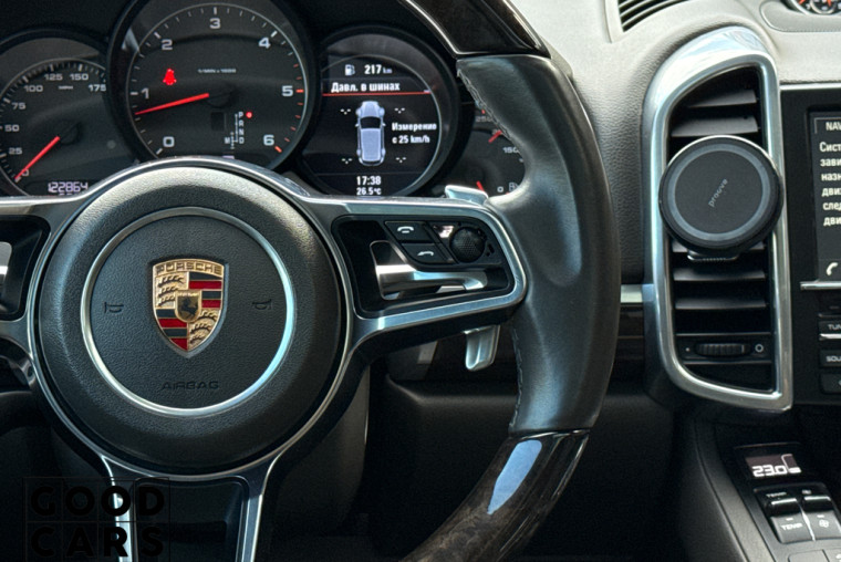 Porsche Cayenne - 31