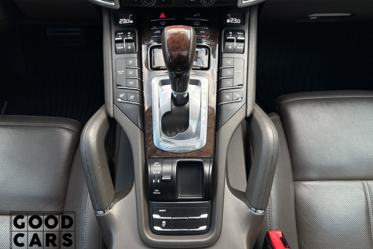 Porsche Cayenne - 37