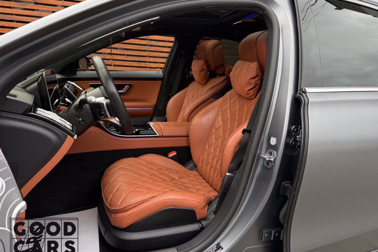 Mercedes-Benz S-Class 580e - 19