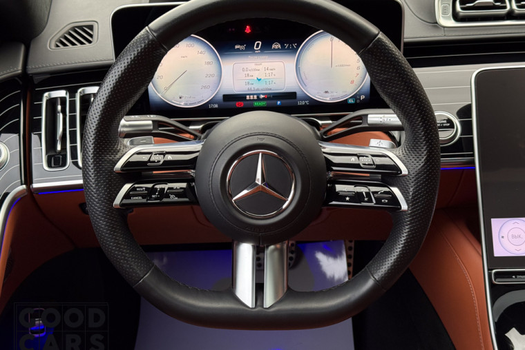 Mercedes-Benz S-Class 580e - 27
