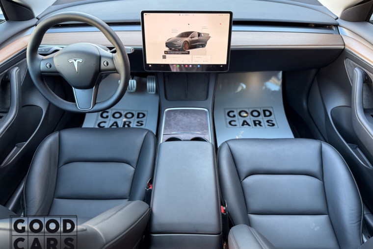 Tesla Model 3 - 24