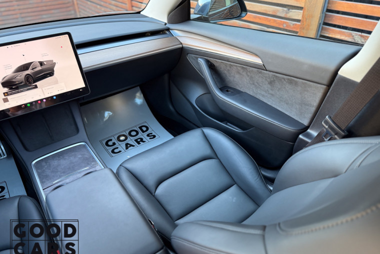 Tesla Model 3 - 27
