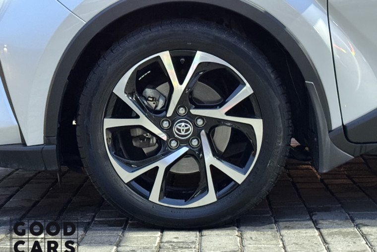 Toyota C-HR - 12