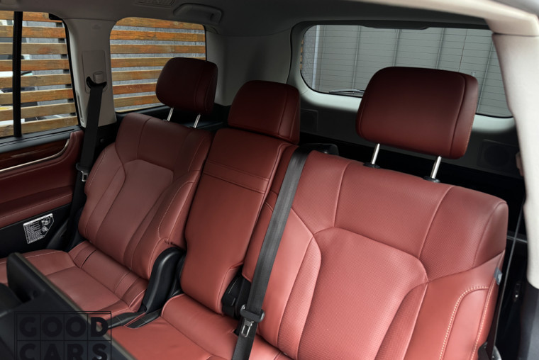 Lexus LX570 - 9