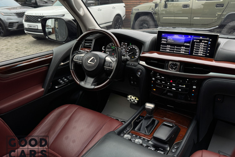 Lexus LX570 - 15