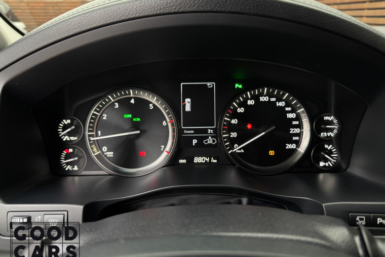 Lexus LX570 - 22